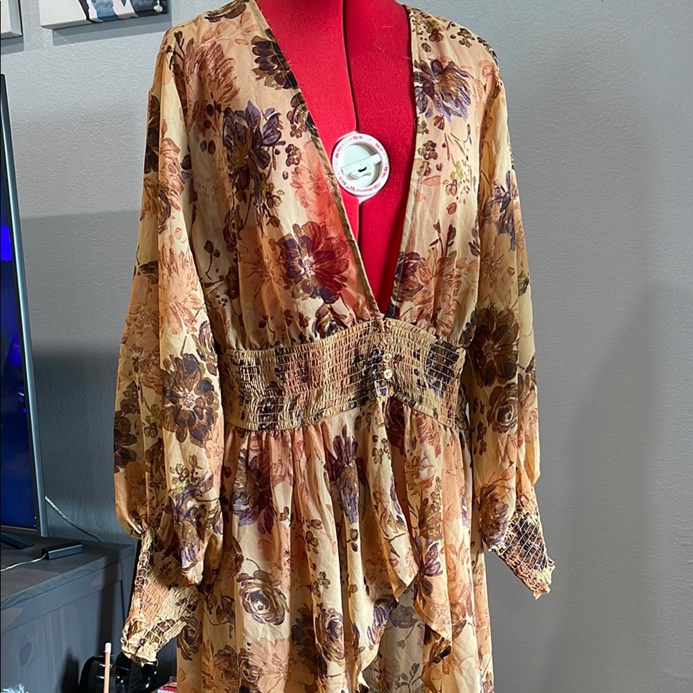 BOGO Live 4 Truth Floral Blouse in Earthy Tones